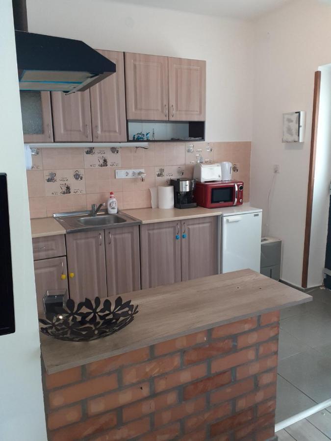 Oazis Apartman Sarospatak Exterior photo
