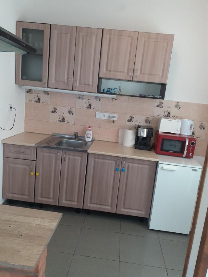 Oazis Apartman Sarospatak Exterior photo