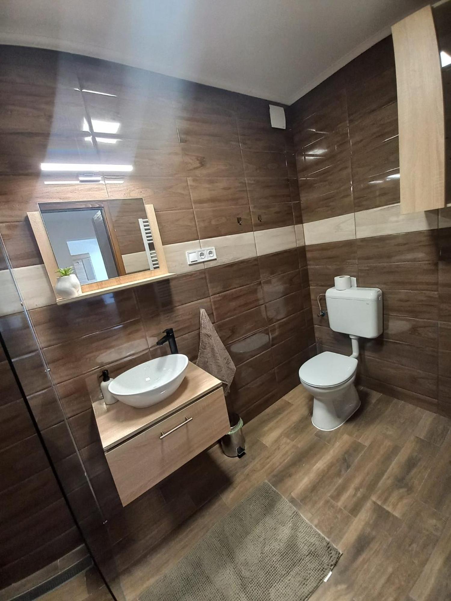 Oazis Apartman Sarospatak Exterior photo